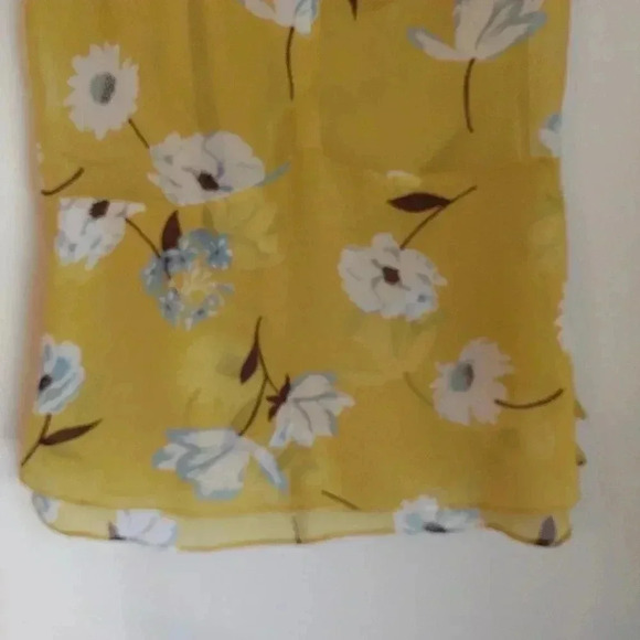 CAbi yellow floral blouse style 3782 Dazzle Peplum Style Lined Top size XS - Picture 3 of 7